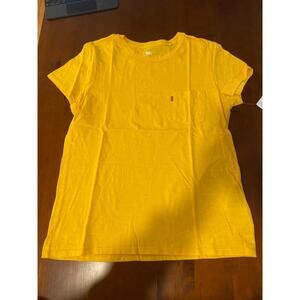 Levi’s Women’s Perfect Crew Pocket Tee – Yellow – Size L